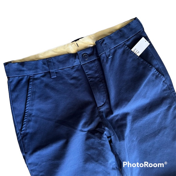 NWT GAP Kids Uniform Skinny Khakis with Gap Shield - Picture 3 of 7